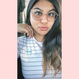 Meet your Posher, Sandra